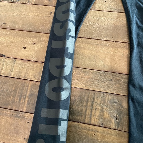 Small Nike Leggings - Picture 4 of 4